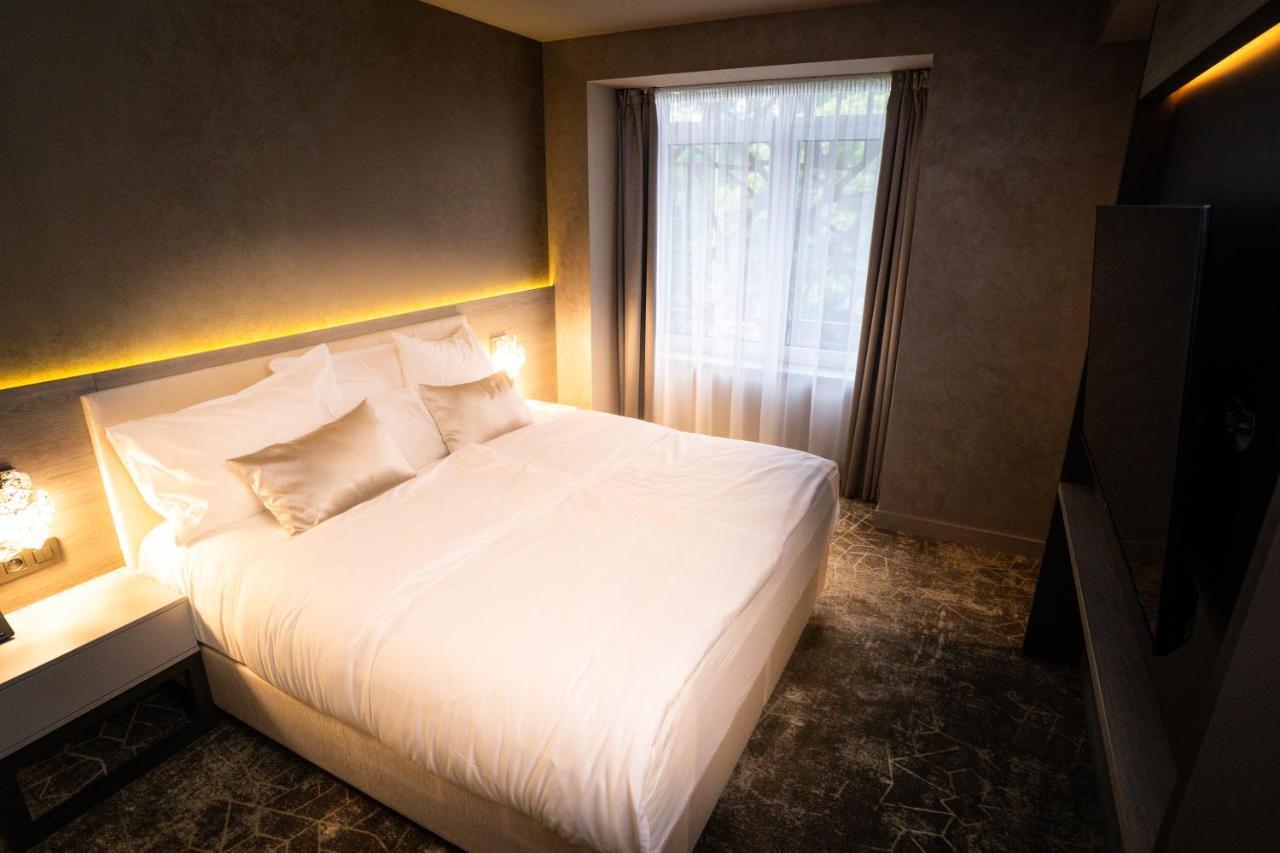 Hotel Europa Komárno Dış mekan fotoğraf